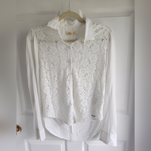 Hollister Floral lace button up shirt. Size Xs - Picture 1 of 9